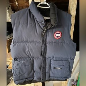 Canada Goose Men’s Navy XL Vest